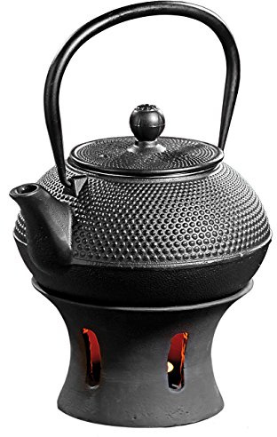 Rosenstein & Söhne Rechaud: Asiatische Teekanne mit Stövchen aus Gusseisen (Teekanne mit Sieb und Stövchen, Japanische mit, Guss)