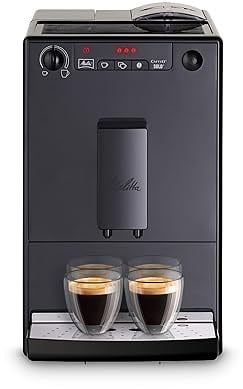 Melitta Solo - Kaffeevollautomat mit höhenverstellbarem Auslauf, kleine Kaffeemaschine mit abnehmbarem Wassertank, für z. B. Espresso oder Café Crème, pure black