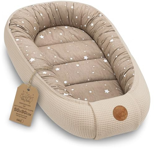 Babynest Neugeborene Nestchen Baby 50x90cm - Kokon Handmade zweiseitig aus Baumwolle Waffel mit Babynestchen Beige mit Weiß Sternen