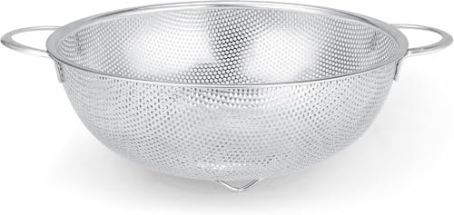 YC Kitchen Sieb Edelstahl, Nudelsieb mit Griffen, Sieb für Küchennahrung zum Waschen von Nudeln, Obst, Gemüse, Spülmaschinenfest - 22.5cm