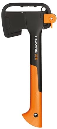 Fiskars Universalaxt, Inklusive Klingen- und Transportschutz, Länge: 35,5 cm, Antihaftbeschichtet, Hochwertiger Stahl-Klinge/Glasfaserverstärkter Kunststoff-Stiel, Schwarz/Orange, X7-XS, 1015618