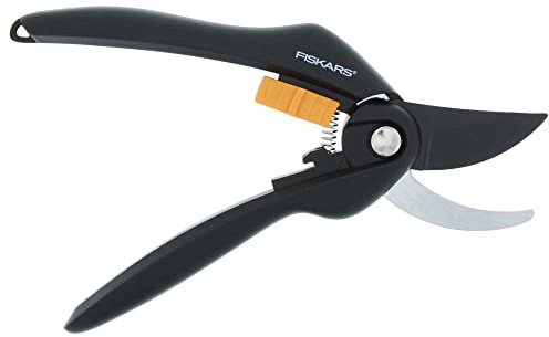 Fiskars Bypass-Gartenschere für frische Äste und Zweige, Antihaftbeschichtet, Hochwertige Stahl-Klingen, Länge: 20 cm, Schwarz/Orange, SingleStep, P26, 1000567