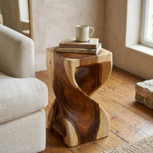 Kinaree Suar Massivholz Beistelltisch Twist – 50 cm Höhe, Farbe Natur – Handgefertigter Holz Beistelltisch aus massivem Suar Holz – Asiatische Möbel mit modernem Design