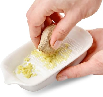 Fackelmann Keramikreibe für Knoblauch, Ingwer & Kurkuma, 15,3 x 8,3 cm, scharfe Reibefläche, rutschfeste Unterseite, geruchsneutral, geschmacksneutral, spülmaschinengeeignet, Küchenreibe