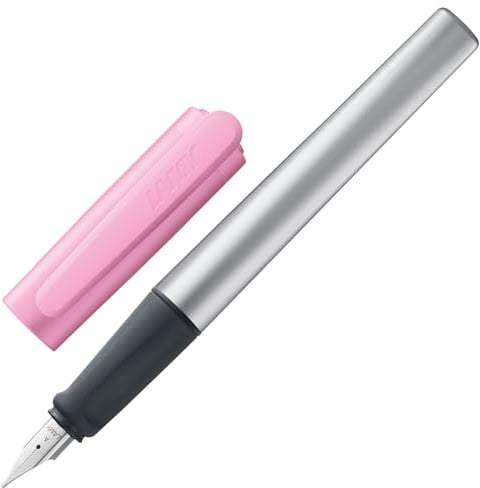 Lamy nexx rose Füller mit polierter Stahlfeder in Strichbreite A | Lamy Füller mit rutschfestem Griff - dreieckiges Gehäuse aus Aluminium - inkl. Tintenpatrone T 10 blau - Rechtshänder