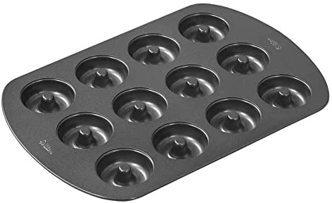 Wilton Mini Donut-Backform mit 12 Mulden Donutform, Hochwertige Ø5,5 cm Donut Backform mit Antihaftbeschichtung für 12 Mini-Donuts, Spülmaschinenfest - 35,2 x 23,5 cm