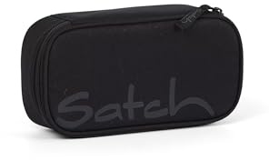 Satch Schlamperbox Blackjack - Schwarz | Extra groß mit Trennfach, Reißverschlussfach, Stiftehaltern, Geodreieckfach und Sichtfenster für den Stundenplan
