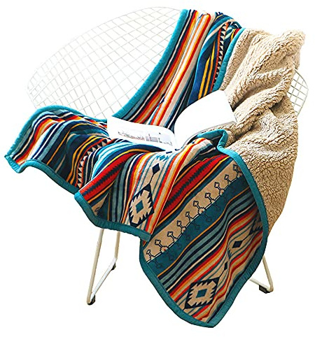 Hggzeg Korallen-Fleece-Überwurfdecke, flauschig, weiche Couchdecke, warme Bettdecke, buntes Streifenmuster, Reisedecken für Schlafzimmer, Wohnzimmer, Büro (farbige Streifen)