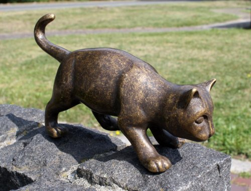 Unbekannt Bronzefigur kleine laufende Katze