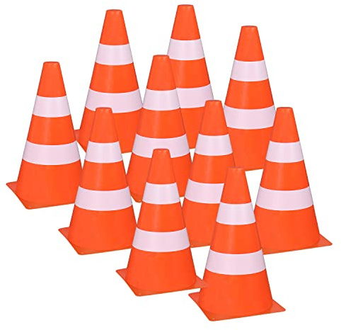 Idena - Pylonen 10 Stück, Warn-Kegel aus Kunststoff in Orange mit weißen Streifen, ca. 15,5 cm hoch, stapelbar, Verkehrshütchen für Sport, Freizeit, Slalom, Fußball und Vereine