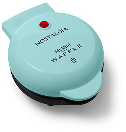 Nostalgia MyMini Persönlicher Elektrischer Waffelmaker, 12,7 cm Kochfläche, Waffeleisen für Röstis, French Toast, Gegrillten Käse, Quesadillas, Brownies, Kekse, Aqua, Wasserblau