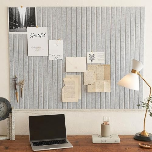 Pinnwand Filz 120×90 cm–selbstklebend & bohrfrei, 12× 30×30 cm graue Filzplatten, Korktafel-Alternative inkl. 20 Pins, Memoboard & Fotowand für Büro, Kinderzimmer & Zuhause