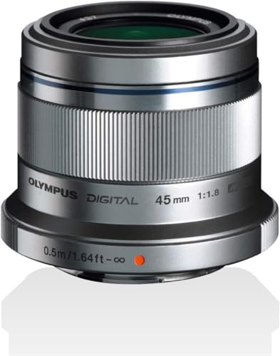 Olympus M.Zuiko Digital 45mm F1.8 Objektiv, lichtstarke Festbrennweite, geeignet für alle MFT-Kameras (Olympus OM-D & PEN Modelle, Panasonic G-Serie), silber