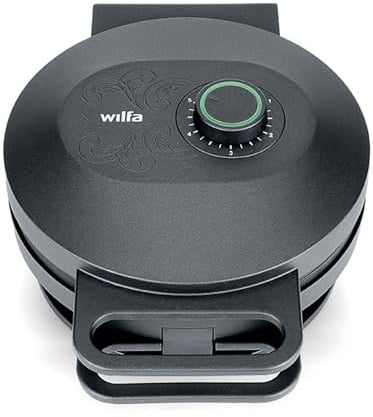 Wilfa SAGA Österdal Waffeleisen - Hörncheneisen mit Muster - 5 Stufen - Signallampe & Signalton - doppelte Antihaftbeschichtung - Eiswaffel Hörnchen - inklusive Teig-Kelle (schwarz)