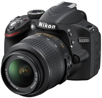 Nikon D3200 SLR-Digitalkamera (24 Megapixel, 7,4 cm (2,9 Zoll) Display, Live View, Full-HD) Kit inkl. AF-S DX 18-55 VR Objektiv schwarz