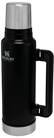 Stanley 1913 Classic Legendary Thermosflasche 1.4L - Thermos Hält 40 Stunden Heiß Oder Kalt - Edelstahl Thermoskanne - BPA-Frei - Spülmaschinenfest - Matte Black