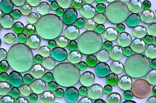 430 gr. Dekosteine Glasnuggets Grünmixmix, in 4 versch. Größen 10-33 mm, ca. 126 St. transparent, teilweise irisierend Muggelssteine
