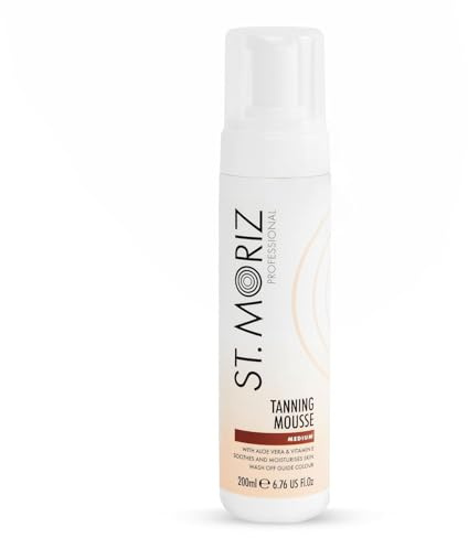ST. MORIZ Professional Instant Tanning Mousse in Medium – schnelltrocknendes Selbstbräunungsmousse mit Applikatorfarbe – mit Aloe Vera und Vitamin E – Dermatologisch getestet ohne Tierversuche – 200ml