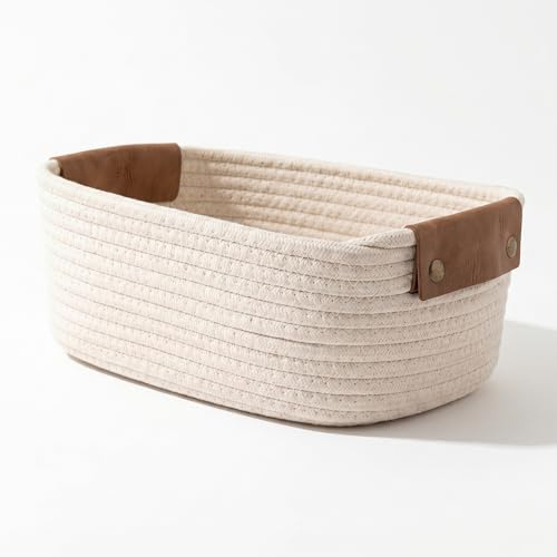 XAQAMY Aufbewahrungskorb Klein (28x22x11cm) - Waschbarer Korb geflochten aus Baumwolle mit abnehmbaren Ledergriffen - Formstabiler Boho Organizer für Bad, Kommode & Schlafzimmer, Beige