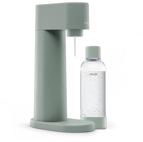 Mysoda: Woody Wassersprudler - Salbeigrün (Pigeon) | aus erneuerbarem Holzkomposit mit 1L Quick-Lock BPA-freier Plastikflasche (ohne CO2-Zylinder)