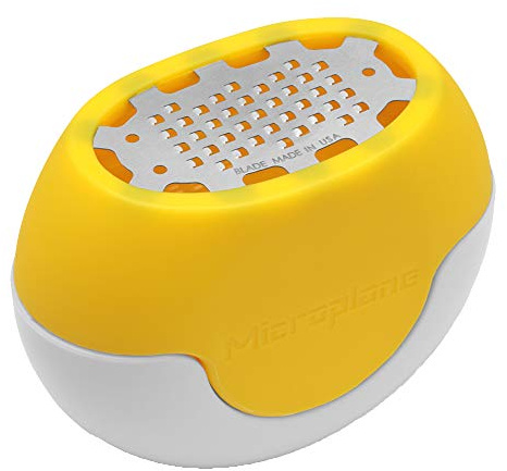 Microplane Zester Reibe Fein Flexi Zesti Gelb Edelstahl Silikon für Zitrone, Orange und andere Zitrusfrüchte