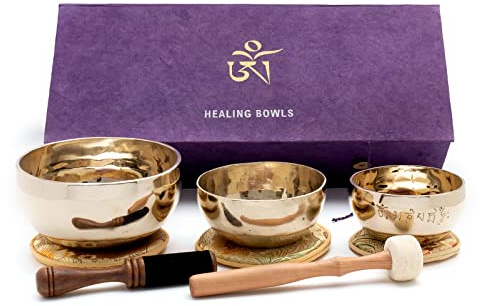 Healing-Box mit 3 Klangschalen in hochglanz, handgeschmiedet | Fein graviert, Für Meditation u. Klang-Therapie, Inkl. Klöppel und Pads