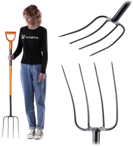 KADAX Spatengabel aus Stahl, 132 cm Lange Gabel, Heugabel, Grabgabel zum Umgraben, ergonomische Gartenforke, Mistgabel, Gabel mit D-Griff, Gartengabel (4 Zinken)