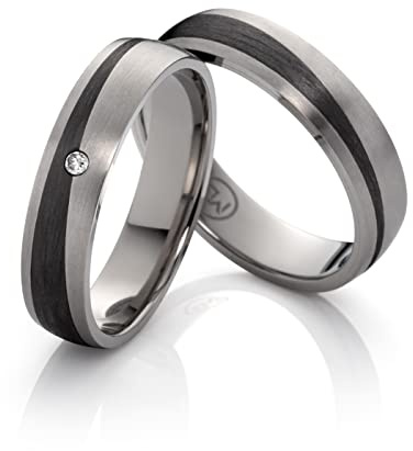 Eheringe & Partnerringe Titan Carbon mit Diamant 0,015 ct – Trauringe als Paar mit Gravur & Etui – Damen 50–64 Herren 54–74 | 3848