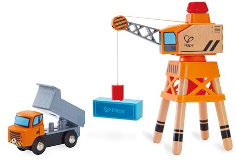 Hape Eisenbahn Spielset mit Kran - mit drehbarem Kipper und Ladung, Spielzeug Kran, kompatibel Eisenbahnwelt, für Kinder ab 3 Jahren