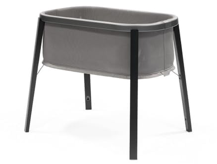 Stokke Snoozi Stubenbett, Graphite Grey – ab Geburt bis 9 Monate | Mitwachsendes Stubenbett für Babys von Geburt an. Leicht, atmungsaktiv und einfach zu transportieren. Mit fester Matratze