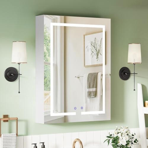Luxstein Spiegelschrank Bad mit Beleuchtung und Steckdose, 60x80x15cm, Badezimmerschrank mit Spiegel und Verstellbares Regal, Entfogging-Funktion, Wandmontage, Weiß