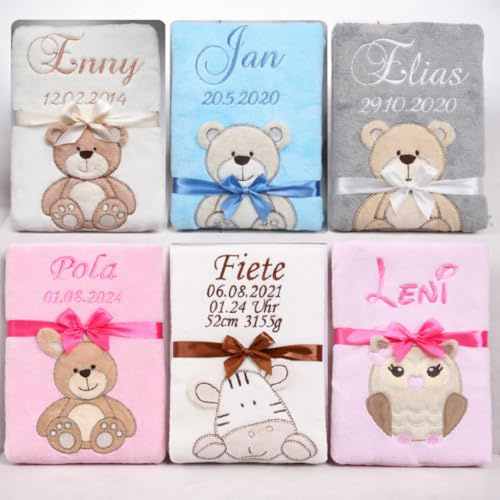BotoBaby ★ Personalisierte Babydecke mit Namen & Datum Bestickt Geburt, Taufe, Babyshower & mehr ★ 75 x 100 cm ★ (75 x 100 cm + Personalisierung)