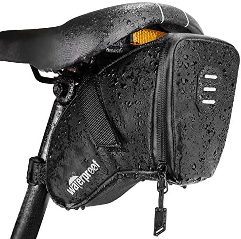 WOTOW Fahrrad Satteltasche - wasserdichte Satteltasche Rennrad klein, Fahrradtasche Sattel mit wasserdichtem Reißverschluss und Rücklichthaken für Outdoor MTB Rennrad, etc Lagerung(1,5 L)