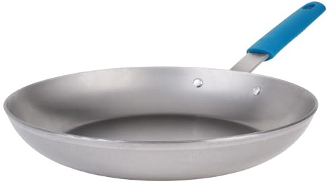 GRÄWE Pfanne aus Eisen - Wax Pro Eisenpfanne Ø 28 cm, 400° C hitzebeständig, schnitt- & kratzfeste Bratpfanne, natürliche Antihaftbeschichtung (Patina), für Küche & Outdoor-Cooking, induktionsgeeignet