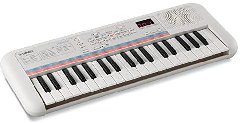 YAMAHA Remie PSS-E30 Tragbares Keyboard, Weiß | Tragbares Keyboard mit 37 Mini-Tasten, 47 Instrumentenklängen, 74 Effekten, 28 Begleitstyles, Quiz-Modus, Smart Chord