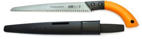 Fiskars Handsäge für frisches Holz bis Ø 15 cm, Mit feststehendem Blatt, Inklusive Kunststoff-Köcher, Sägeblattlänge: 33 cm, Rostfreies Stahl-Sägeblatt, Schwarz/Orange, SW84, 1001620