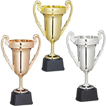 Relaxdays Sonstiges Pokal Relaxdays Pokale, 3er Set, Sport und Feste, ohne Gravur, Kunststoff, Henkelpokal HxBxT: 22,5 x 13,5, mehrfarbig, 3er Set