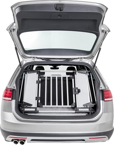 Trixie Universal-Heckgitter für Hunde - Macht den Kofferraum zur Transportbox - Winkel & Seitenteile anpassbar - einfaches Einklappen zur Nutzung des Kofferraumes - 94–114 × 69 × 53 cm - 13201