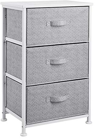 Amazon Basics - Aufbewahrungsschrank für Kleiderschränke, mit 3 Stoff-Schubladen, Weiß