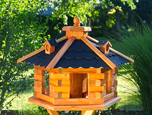 Vogelhaus, Vogelhäuschen behandelt mit Bitumschindeln