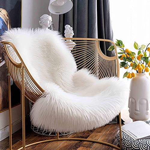 HEQUN Lammfell-Teppich Kunstfell Schaffell Imitat Wohnzimmer Teppiche Flauschig Gemütliches Schaffell Bettvorleger Sofa Matte (75 x 120 cm, Weiß)