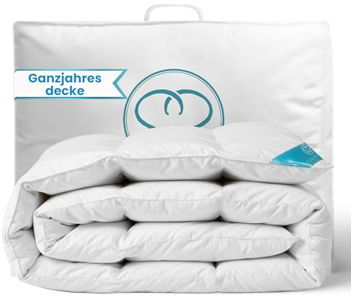 Sandaro Home Bettdecke 155x220 | Medium Daunendecke, Ganzjahresdecke 155x220 | Bequeme Duvet| RDS Zertifiziert für Tierwohl, Allergiker | Ganzjahresdecke aus Reiner Baumwolle | 1400g & 100% Natur