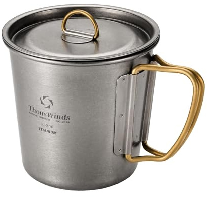 Thous Winds Titan Outdoor Tasse 250ml, Titan Camping Becher mit Deckel & Klappgriffen – Tragbare Becher Leichter Kaffeebecher für Camping, Wandern, Trekking, Kochen, Picknick