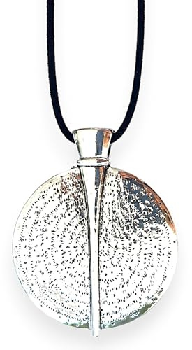 Ethnische Damen Halskette mit Großem Medaillon in Silber und Schwarzem Wildlederband – Lange Verstellbare Halskette im Boho Stil – Handgefertigter Schmuck als Geschenk – ASTER ALHELÍ