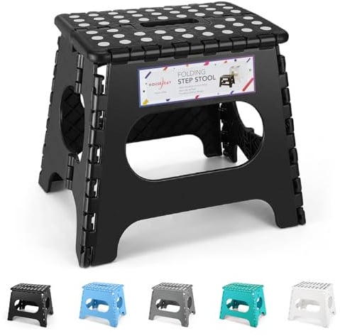 HOUSE DAY Klapphocker faltbar 27cm Schwarz, Stabiler Tritthocker Klappbar mit Anti-Rutsch-Füßen & Tragegriff, Platzsparend Hocker Klappbar, 150kg Belastbarkeit für Küche, Bad, Kindzimmer, Camping