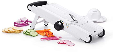 OXO Good Grips Gemüsehobel/Küchenreibe mit V-Klinge aus Edelstahl