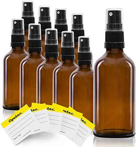 Oputec 10x 50ml Sprühflasche aus braunem Glas mit Zerstäuber + Etiketten | Braunglas schützt vor UV-Licht: feiner Sprühnebel für Parfüm, Essenzen, Raumduft – klein genug für Handtasche und Rucksack