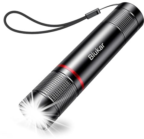 Blukar LED Taschenlampe Aufladbar, Superhelle Zoombare 2000L Mini Torch mit 4 Lichtmodi und Langer Betriebsdauer, Wasserdichte Handlampe für Camping, Wandern, Outdoor, Notfäll