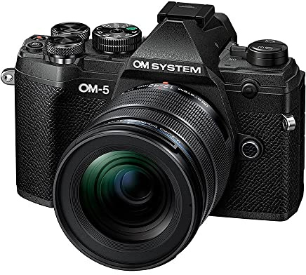 OM SYSTEM OM-5 Systemkamera inkl. M.Zuiko ED 12-45mm PRO Objektiv, IP53 | Micro Four Thirds Kamera mit 20 MP Sensor, 4K Video, 5-Achsen-Bildstabilisator und robustem Wetterschutz, Schwarz