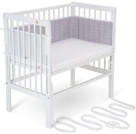 FabiMax Baby Beistellbett für Boxspringbetten, stufenlos höhenverstellbar, Buchenholz massiv weiß lackiert mit Matratze Comfort